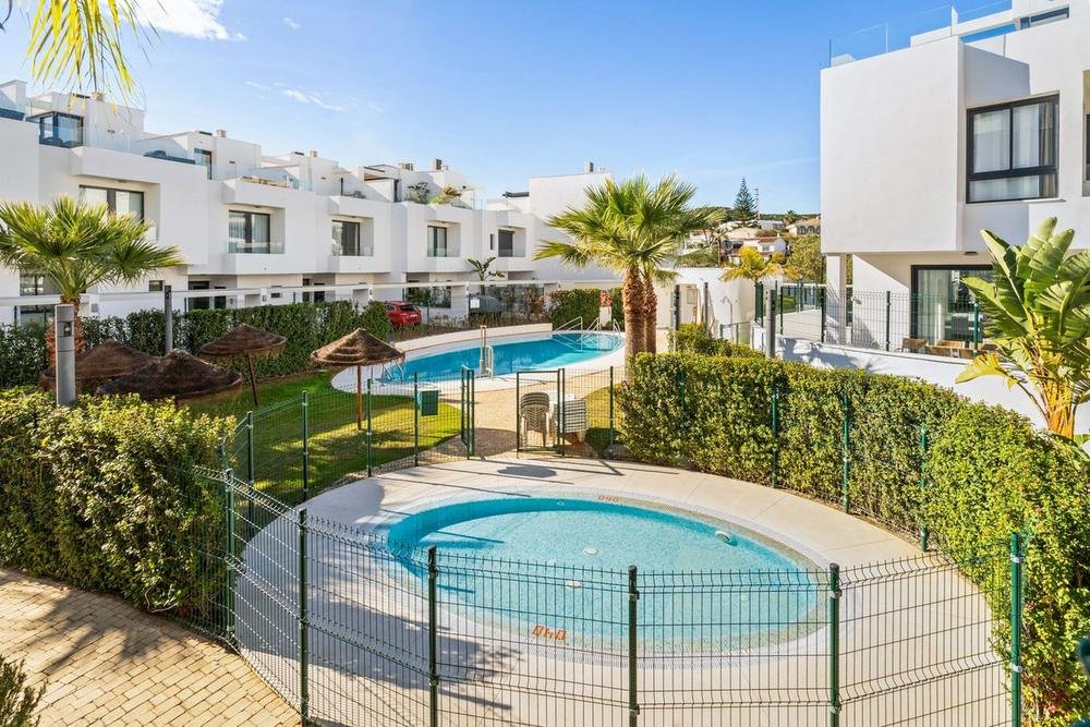 Contemporary townhouse with sea views, photo 4